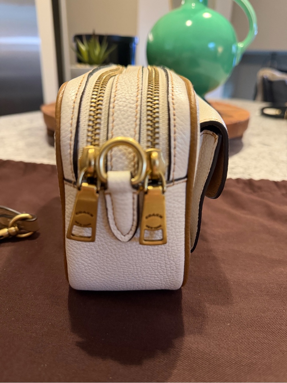 Coach Willow Camera Bag in Colorblock Leather (Chalk/Multi) – Style C0695 - Picture 4 of 15